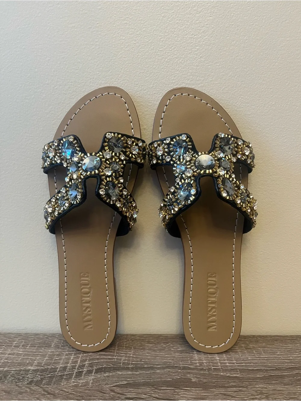 NEW $250 Mystique Ajex Jeweled Slide Sandals Women's Size 11